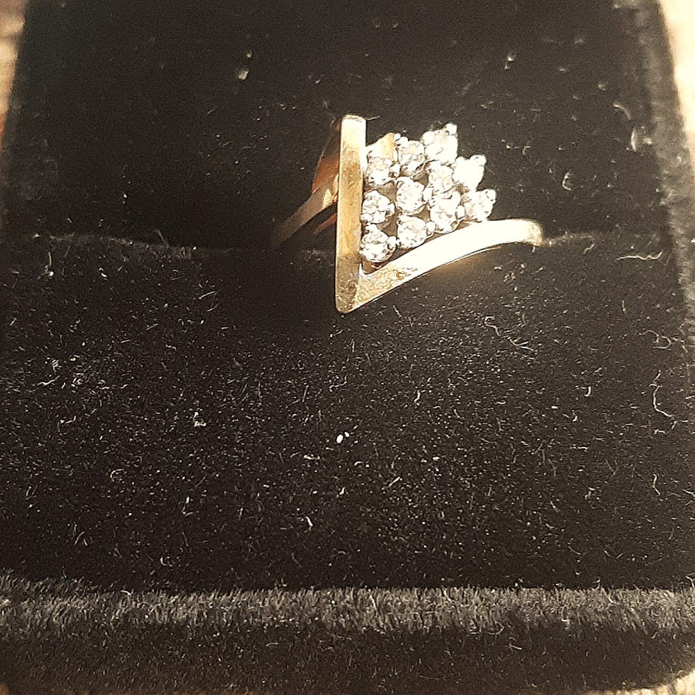 14k yellow gold ladies ring